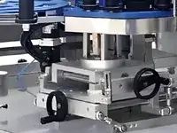 Étiqueteuse rotative automatique
