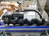 Étiqueteuse automatique pour manchons thermo-rétractables